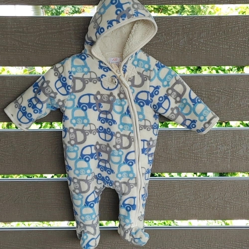 Joe Baby Boy one piece Fall suit size 0-3M